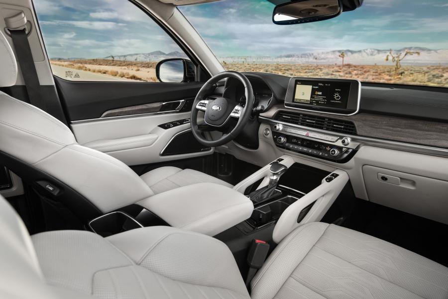 Интерьер Kia Telluride 2019 года  (фото 9 из 44)